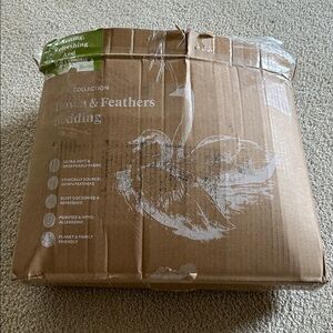 Hotel Collection Feather Pillows Set of 2, downluxe, Standard, NWT